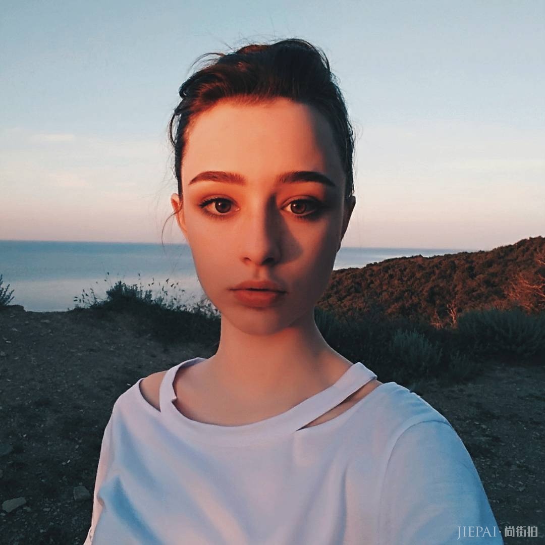 99年少女模特Dasha Taran私照合辑：可纯真可性感，360度无死角！