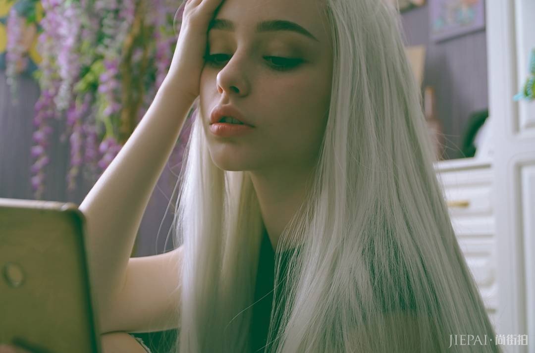 99年少女模特Dasha Taran私照合辑：可纯真可性感，360度无死角！