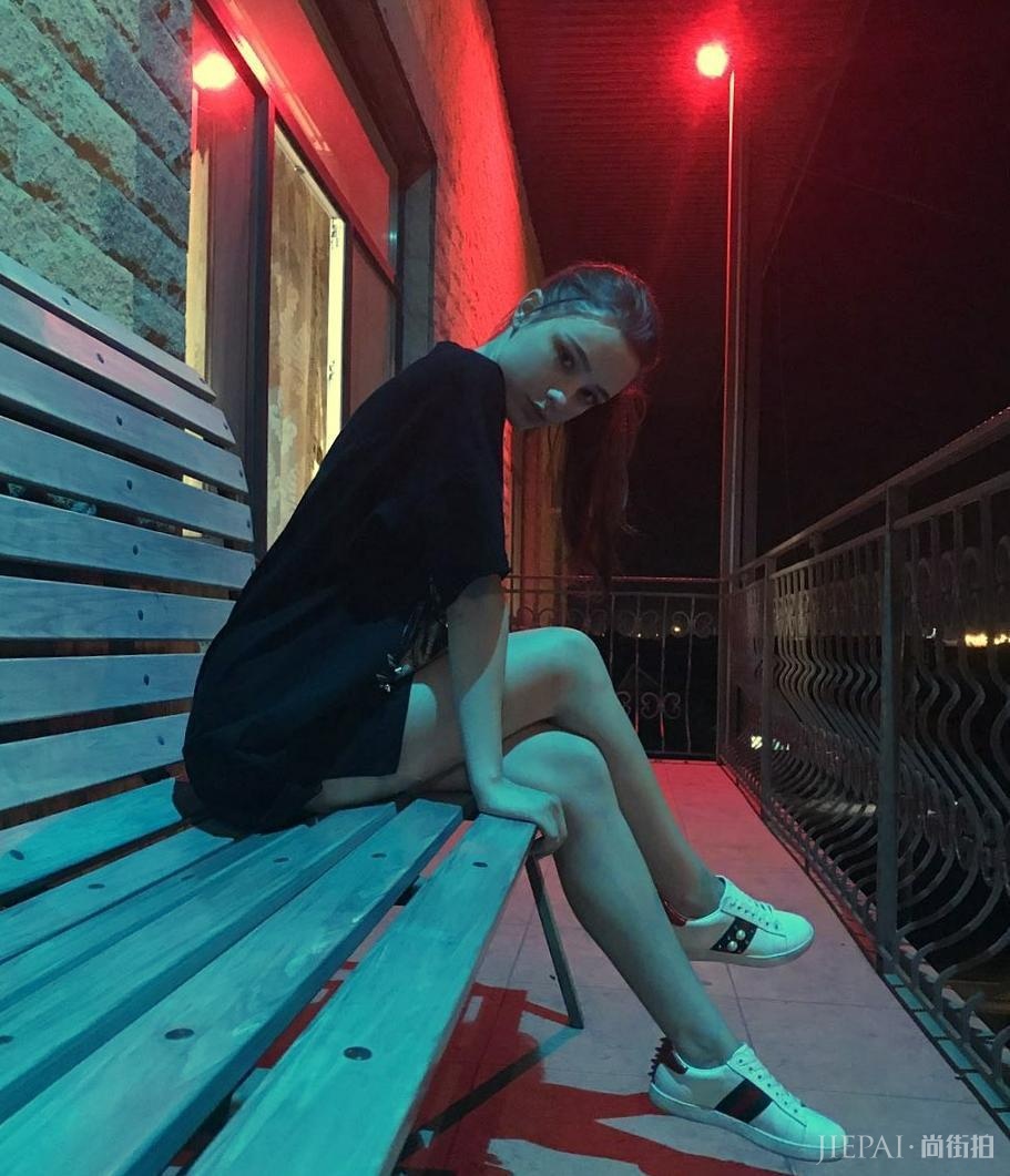 99年少女模特Dasha Taran私照合辑：可纯真可性感，360度无死角！