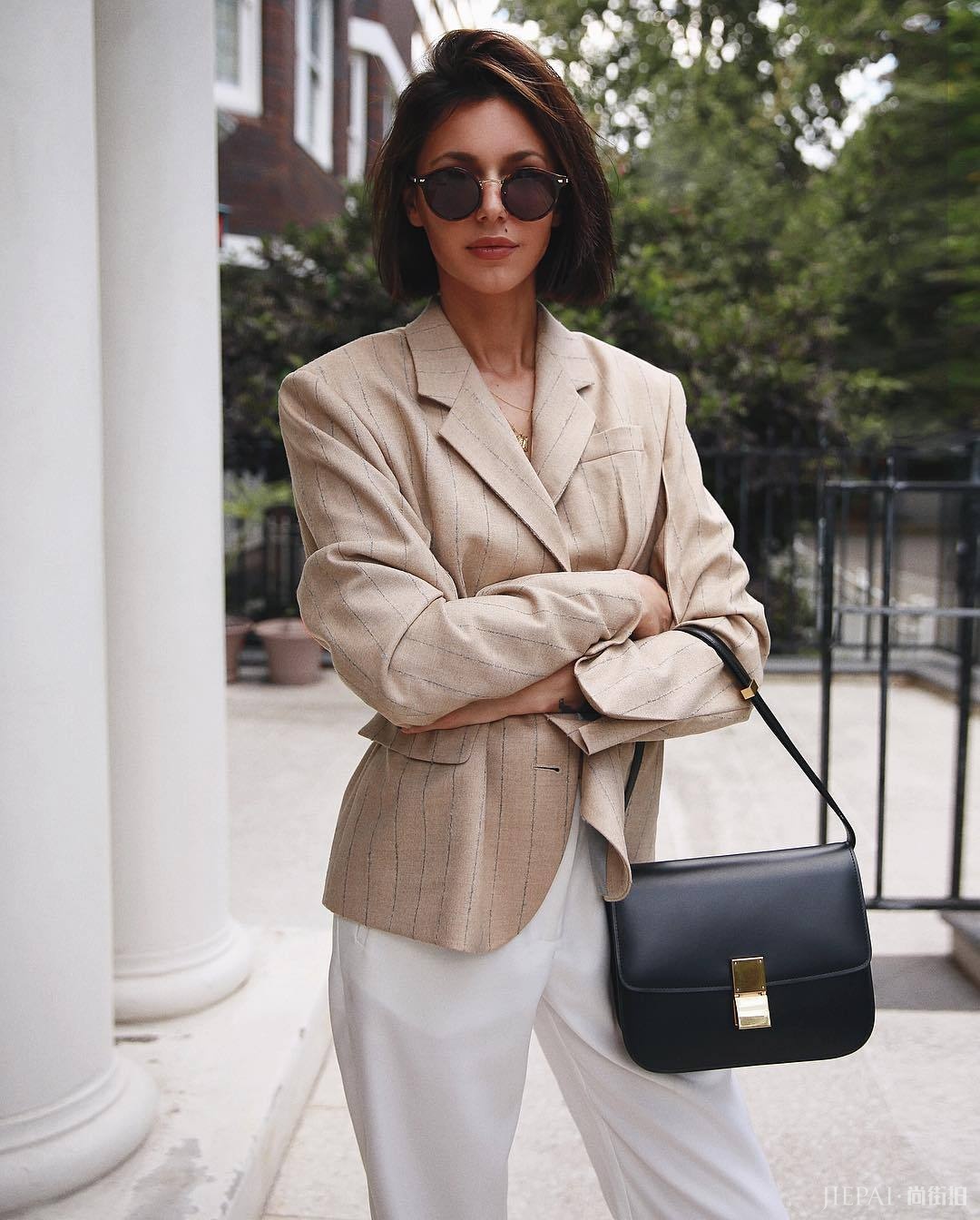 悉尼博主Pepa Mack私照合辑：骨感+翘臀，再简单的秋冬穿搭也能性感！