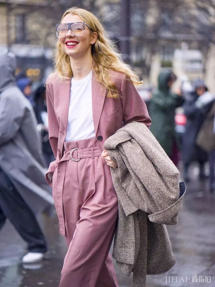 “好色”小仙女们,谁穿谁高级的莫兰迪色系来了!