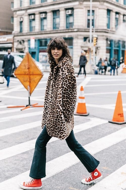 打开秀场模特儿的行李箱：带齐这几样单品，行李不超重也能很时髦