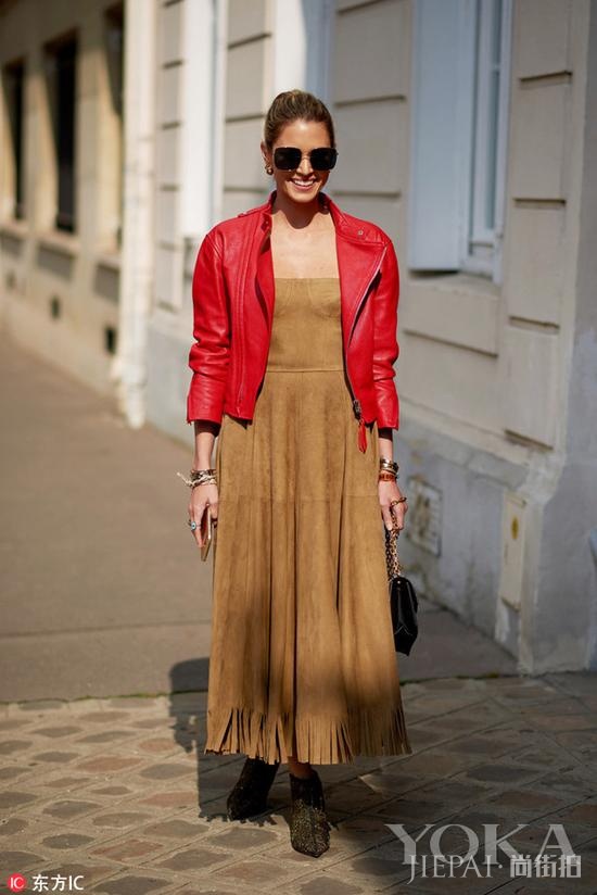 欧美街拍 看完这几组洋气配色过年再也不怕穿红色了！