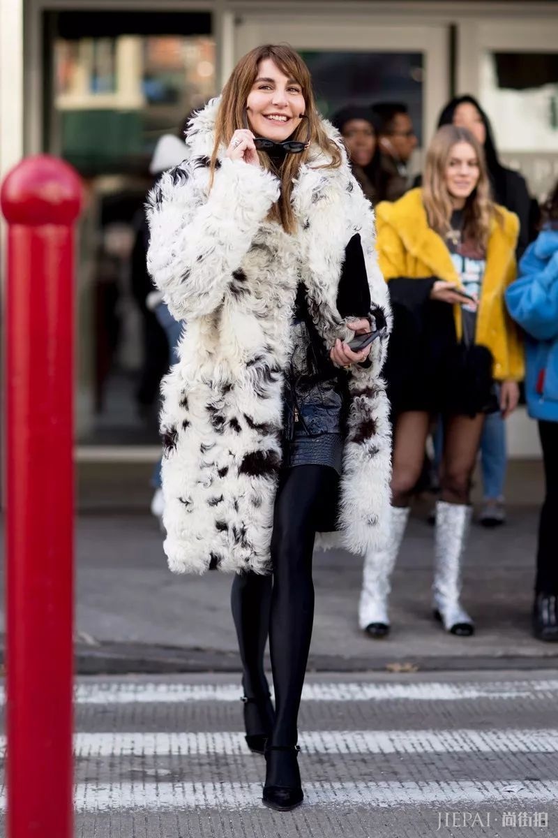 2018最新一波时装周场外街拍 潮流元素抢先看