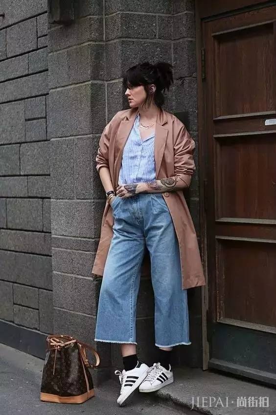 大衣配阔腿裤？街拍超好看好吗！