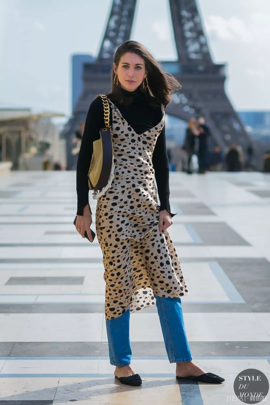 裙装+裤子，这才是2018年最时髦的穿法！