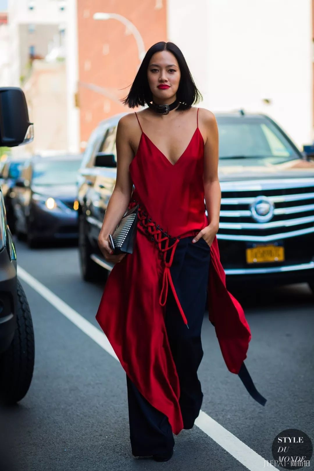 裙装+裤子，这才是2018年最时髦的穿法！