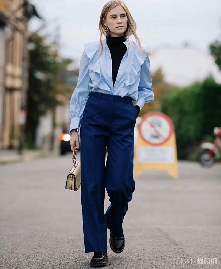 阔腿裤的好搭档，除了衬衫还！有！谁！