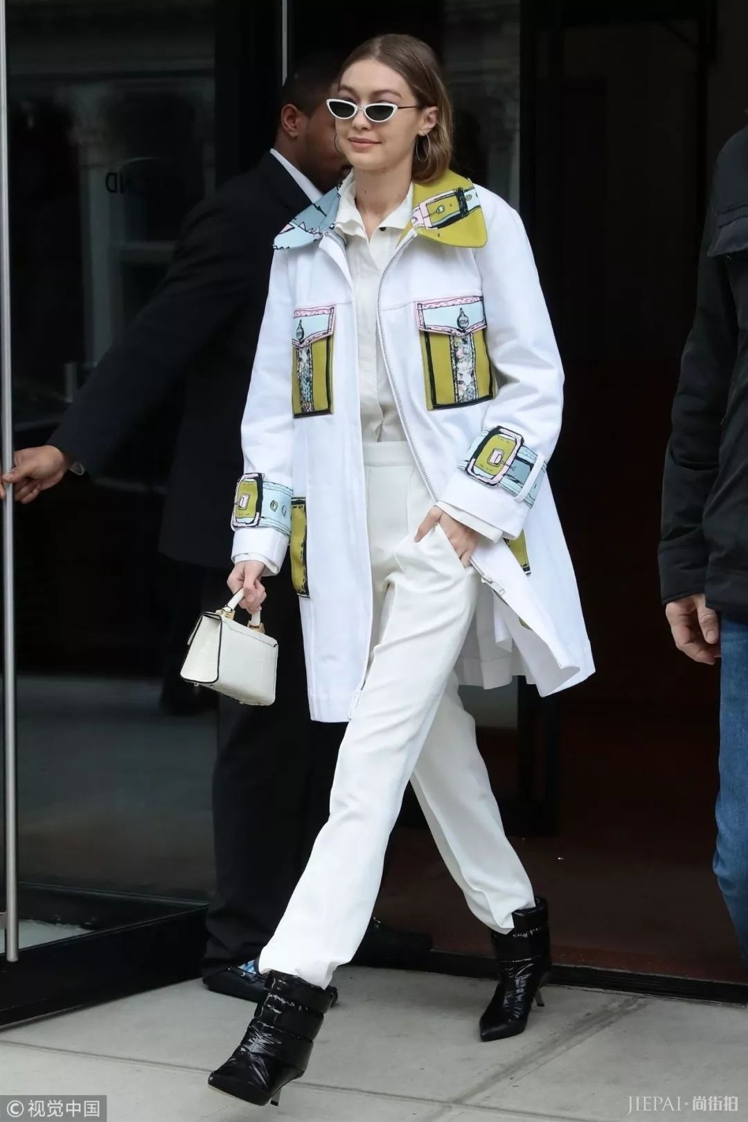 阔腿裤的好搭档，除了衬衫还！有！谁！