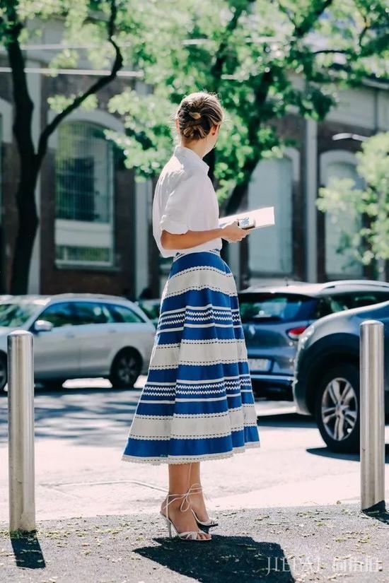 白衬衫不时髦 但时髦的人都在穿