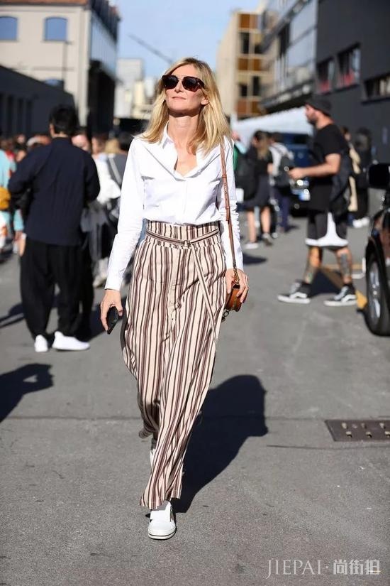 白衬衫不时髦 但时髦的人都在穿