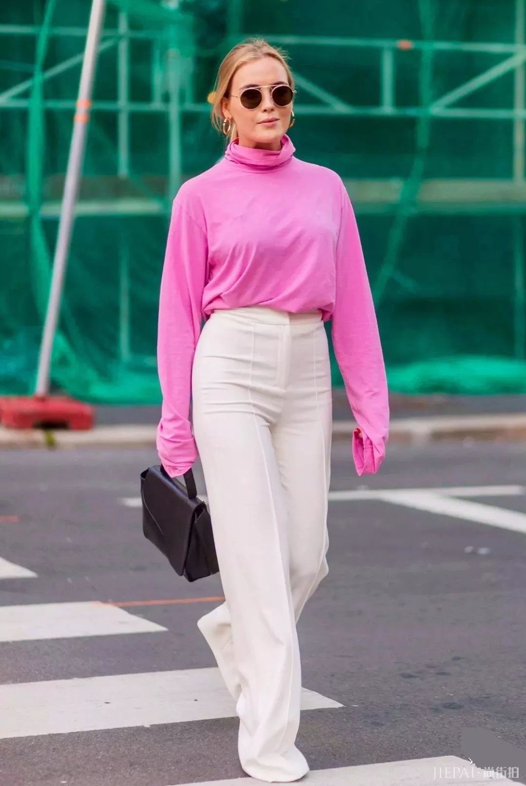 其实白裤子搭配对了比穿黑裤子更显瘦!