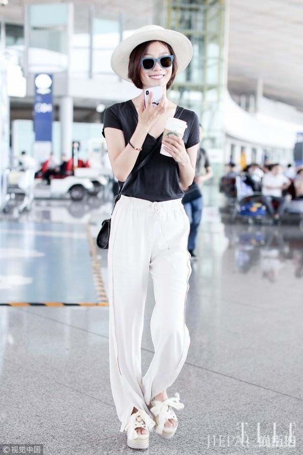 国内明星街拍 流行宽松style！