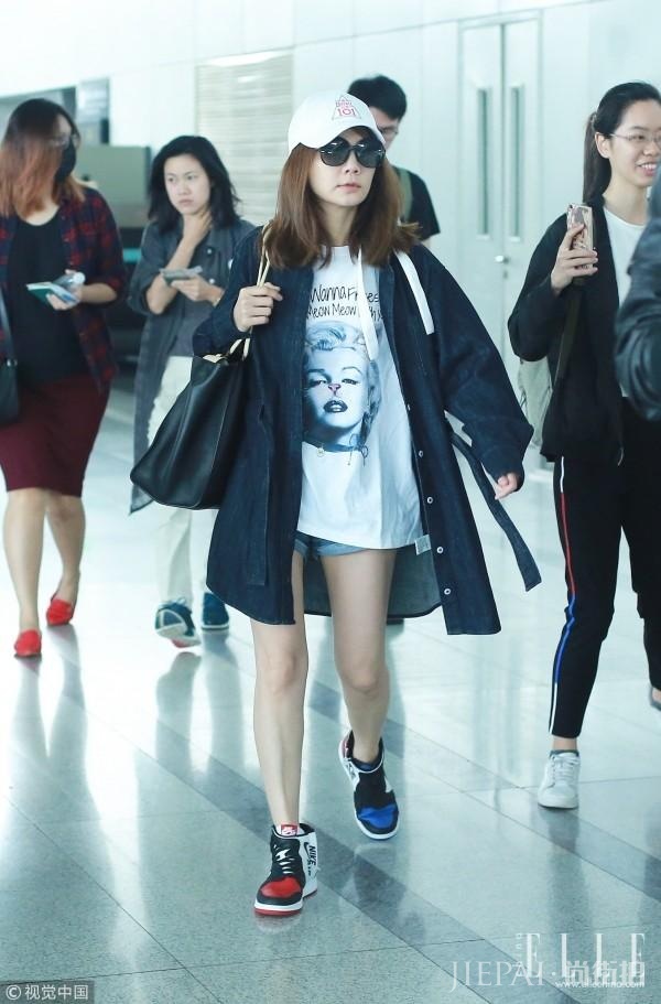 国内明星街拍 流行宽松style！