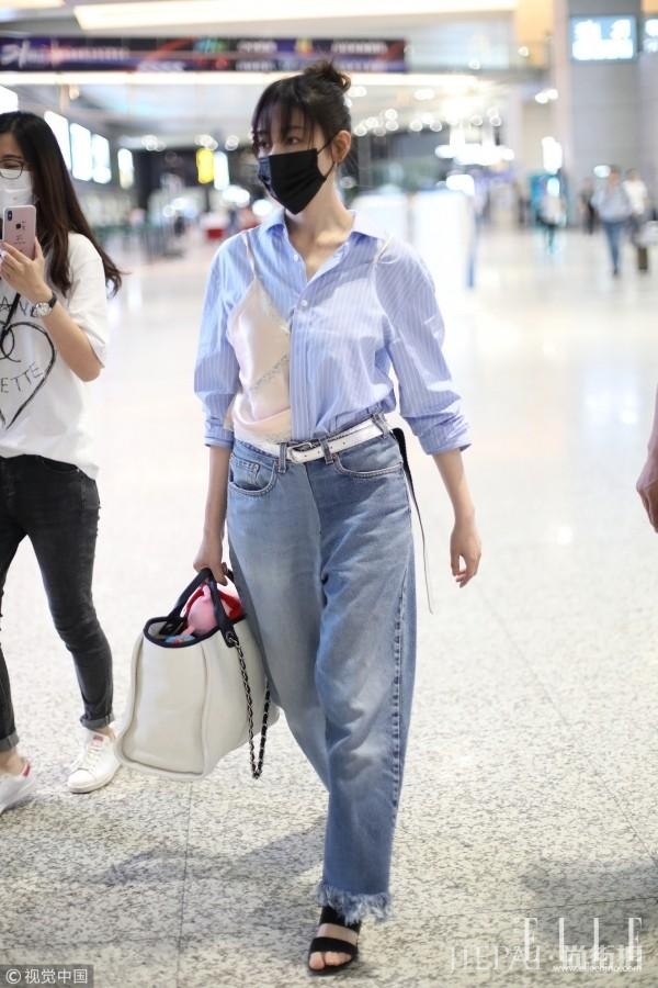 国内明星街拍 流行宽松style！
