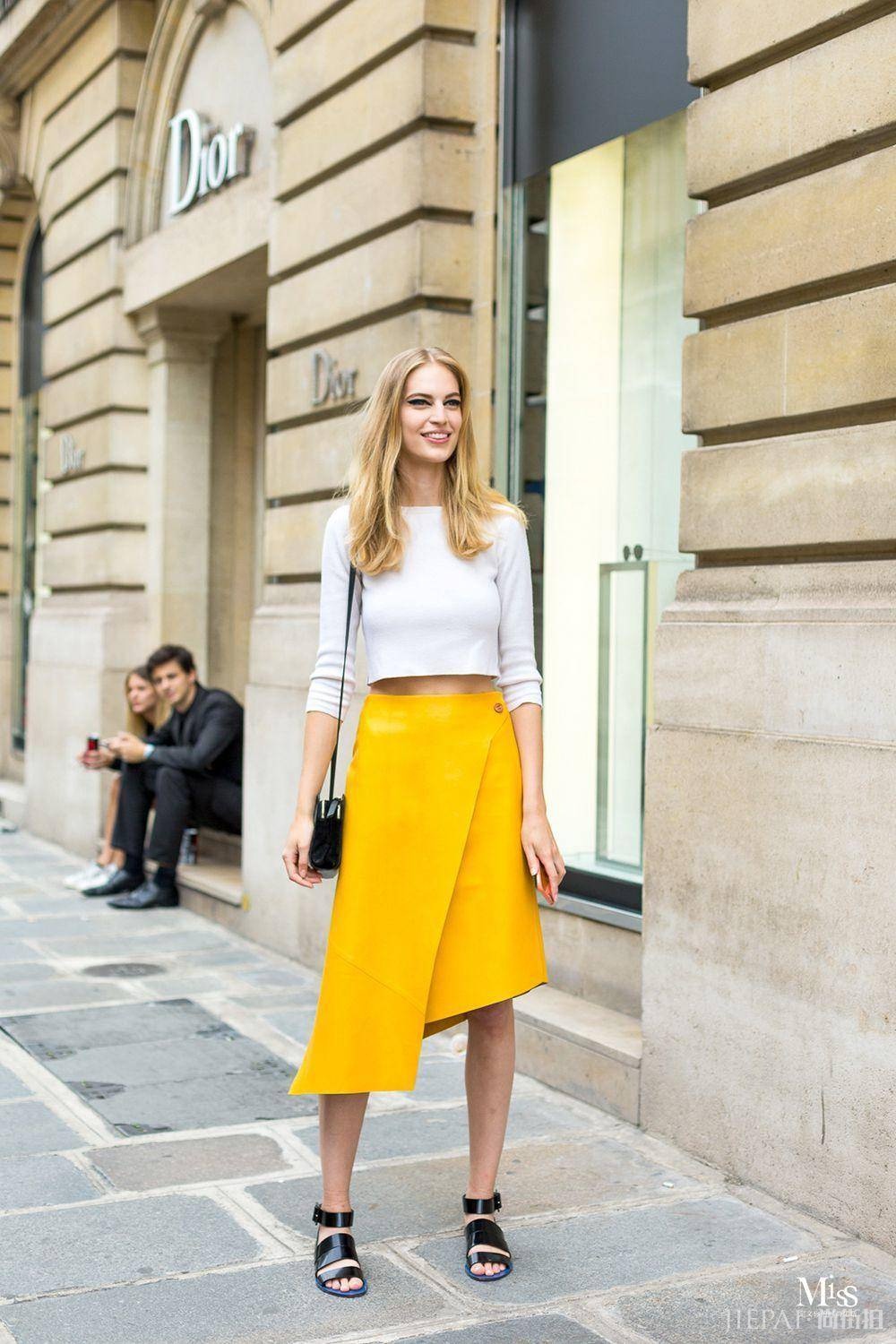 穿搭利器： 紧身裙给你越紧越致命的美感