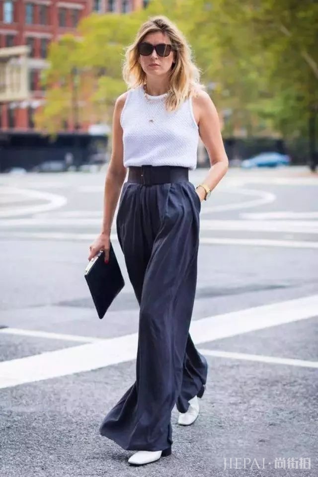背心+阔腿裤，看欧美潮人夏天清凉时髦套路！