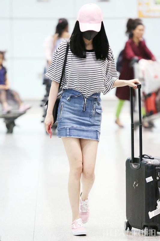 167的欧阳娜娜撞上167的杨幂，终于明白腿直和腿细哪个更重要了