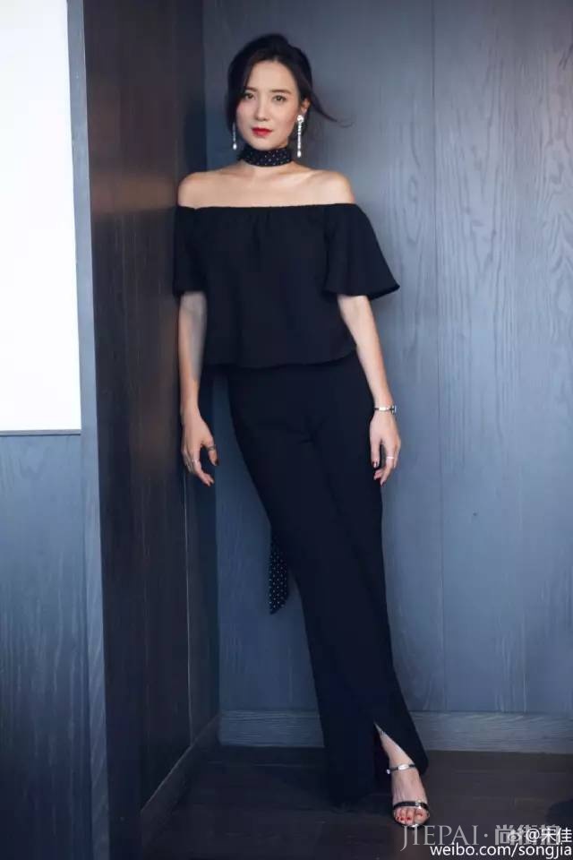 看宋佳6个搭配套路,2018美一整个秋天!