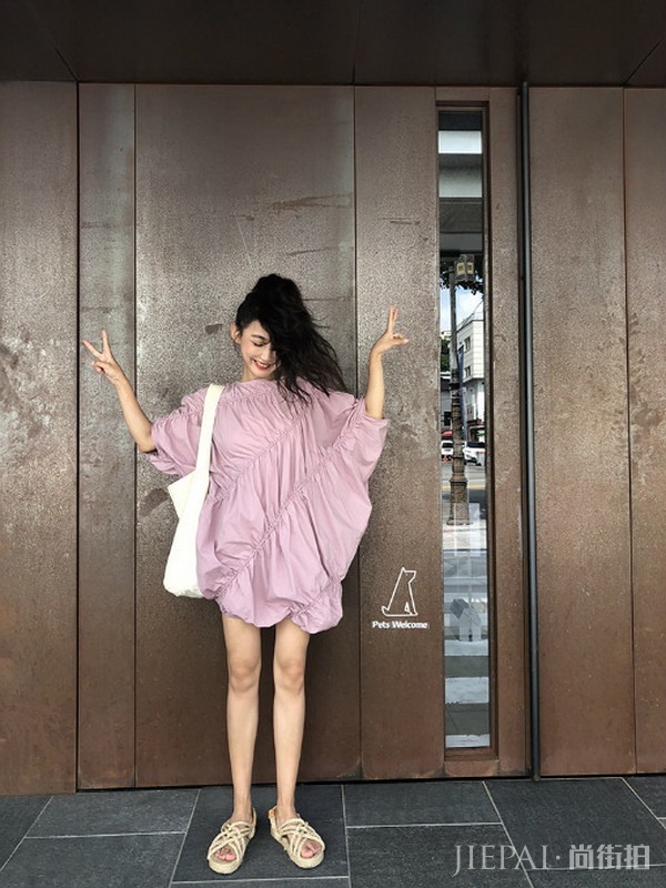 梨型身材挑连衣裙,下半身赘肉不见了