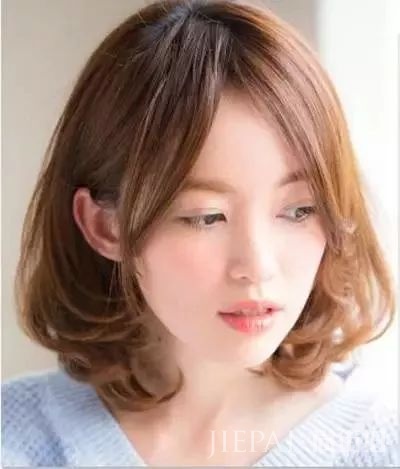 “荷叶头”一夜爆火，脸再大都能秒变瓜子脸！