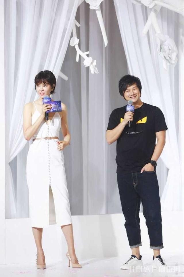 看到李艾才知道什么叫做真实!肩宽腿粗有啥的,根本不在意!
