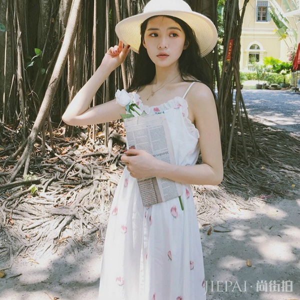 梨型身材挑连衣裙,下半身赘肉不见了