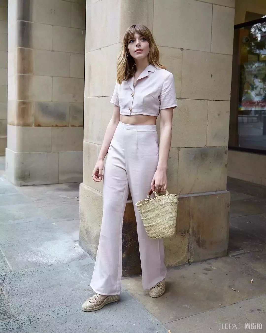 微胖姑娘快尝试这4套“显瘦”look，别盯着A字裙不放！