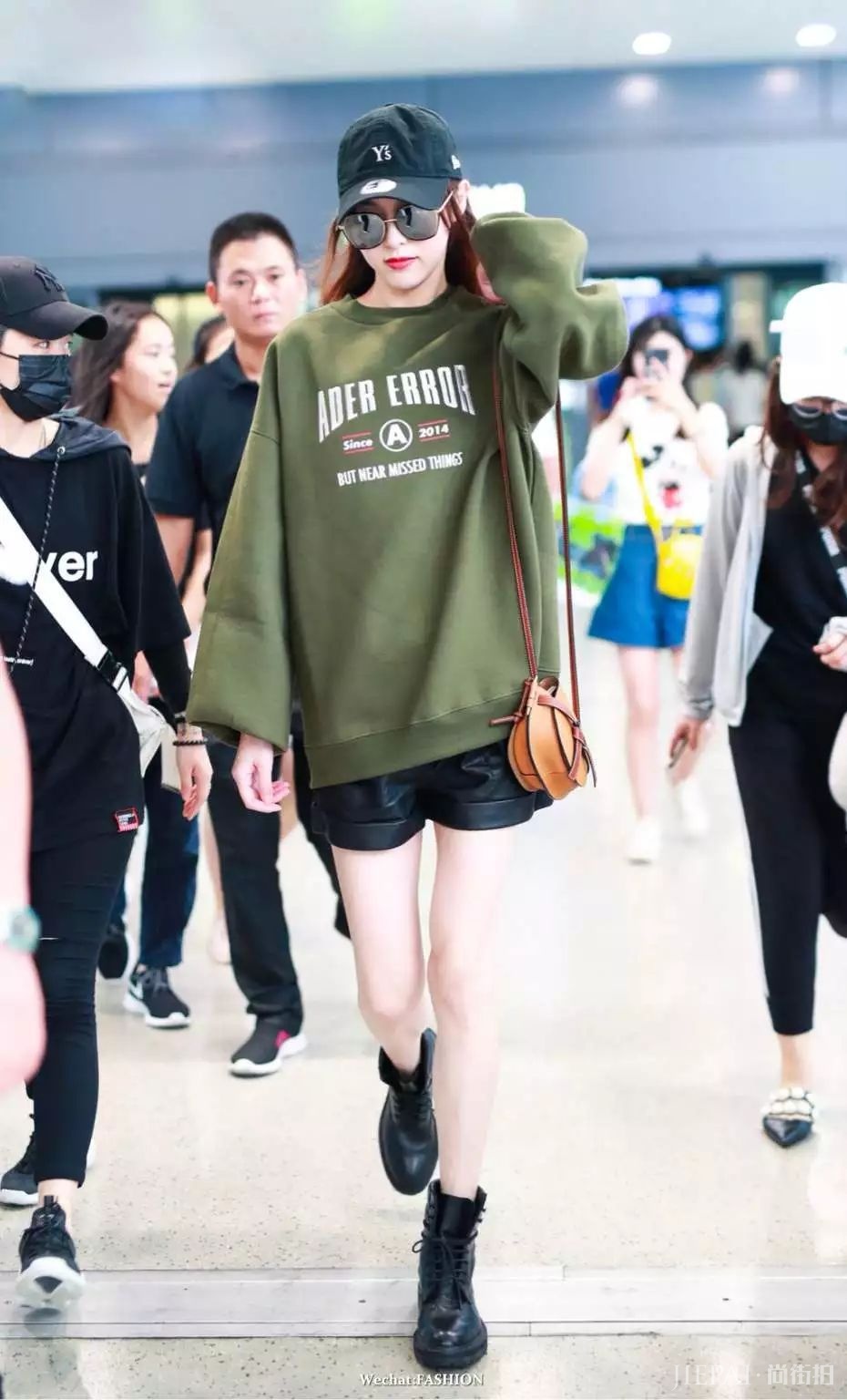 35℃高温都穿 女明星是有多爱它!