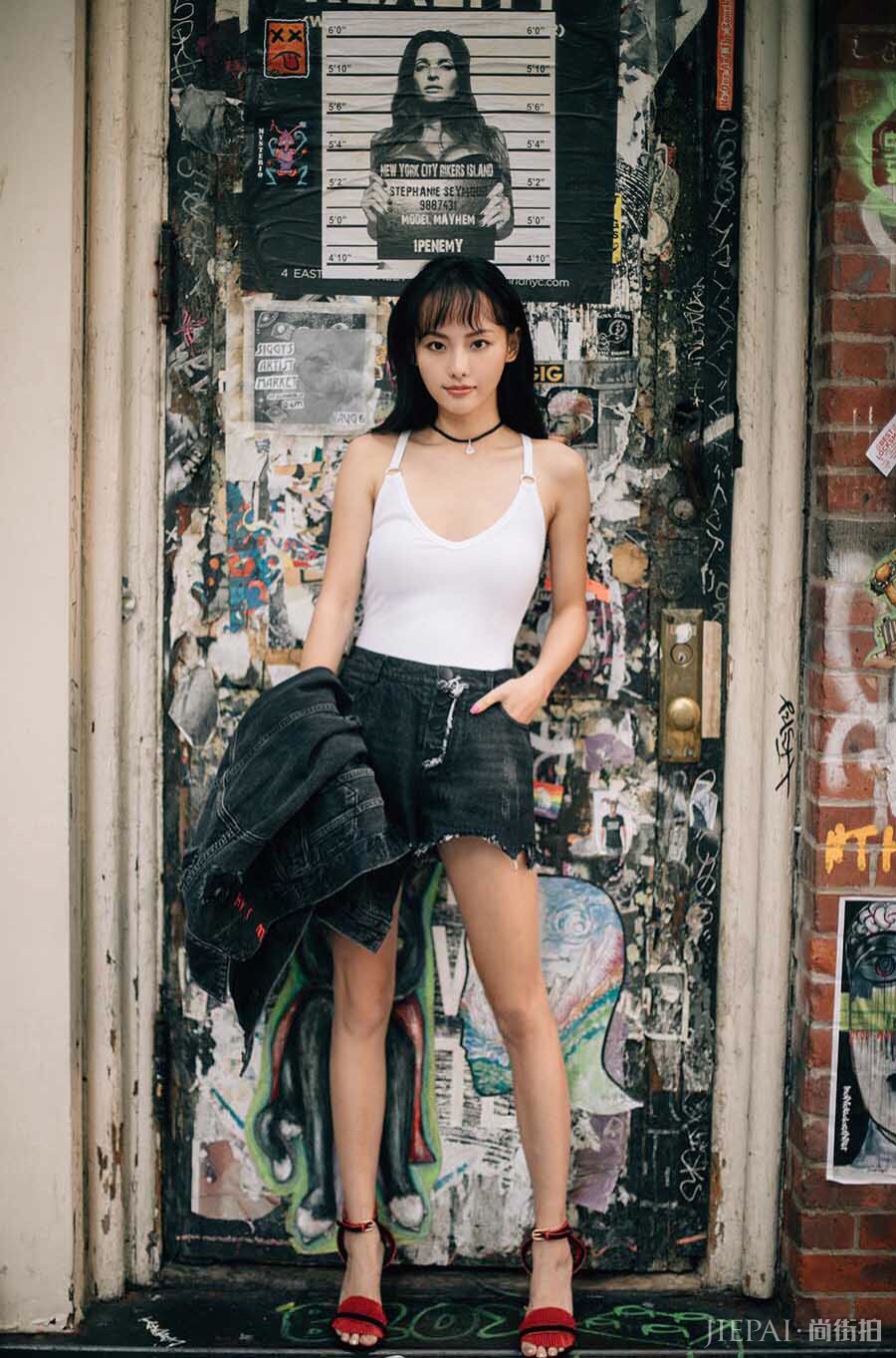 戏里戏外 看张嘉倪颜值衣品 变身最美嫔妃!