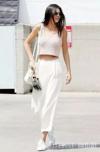 背心+阔腿裤，看欧美潮人夏天清凉时髦套路！