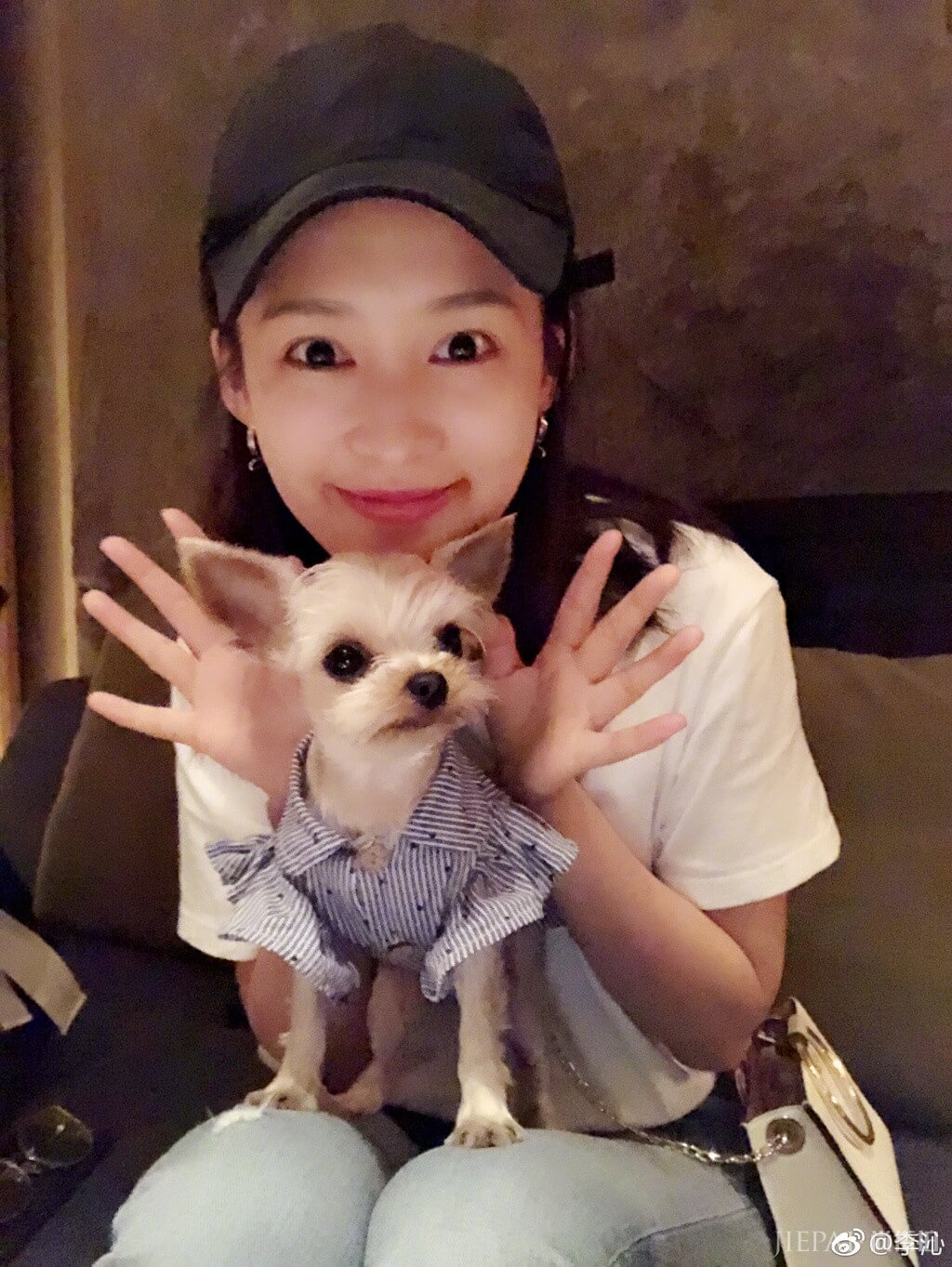 尚街拍2018年8月最新明星私服 看夏末初秋换季搭配