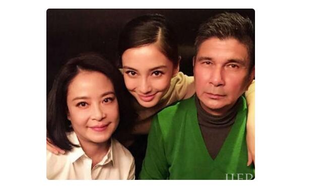 Angelababy十年前走秀照片曝光，网友：那个时候更像混血