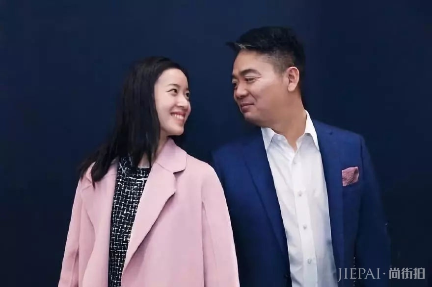 章泽天被绿,但衣品还是红!小个子学她挑衣,千万不要学她挑人!