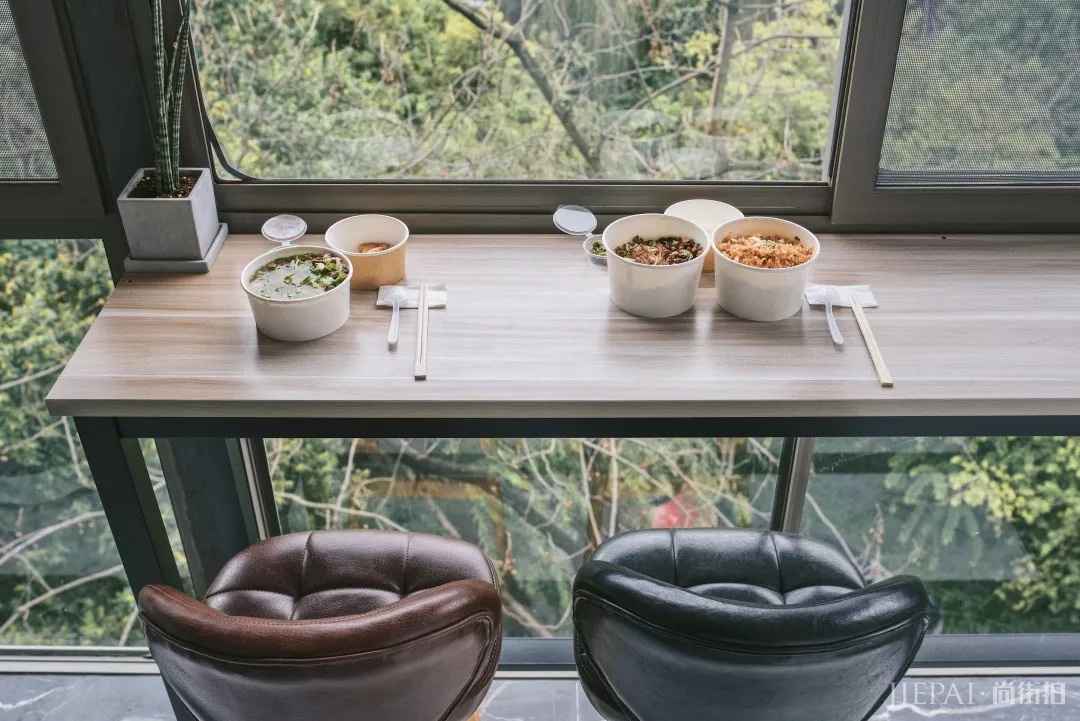 蛤?周末难道不应该宅在家做个废物?