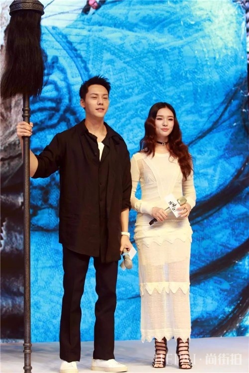 美裙也有克星?那就是这三双谁穿谁丑的土味鞋