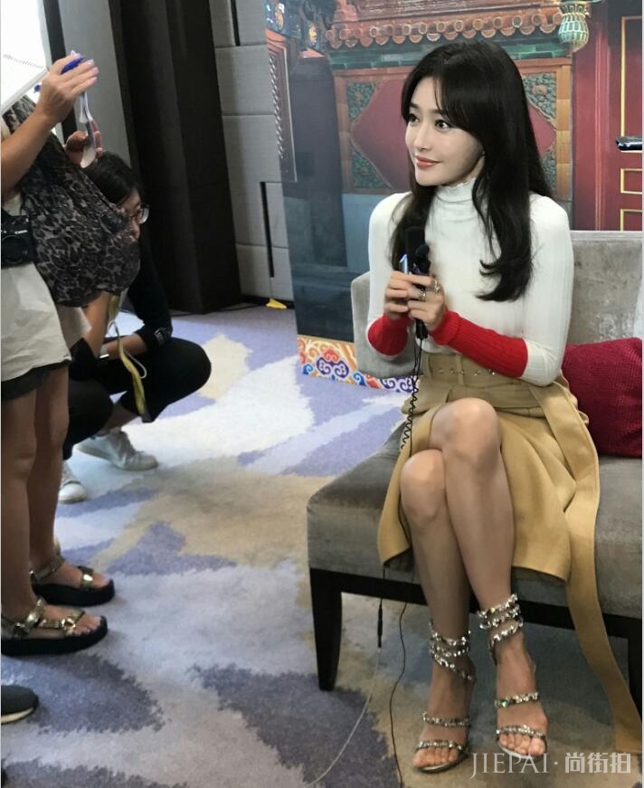 秦岚想脱单，自爆要求低，网友却说：这是最高的要求