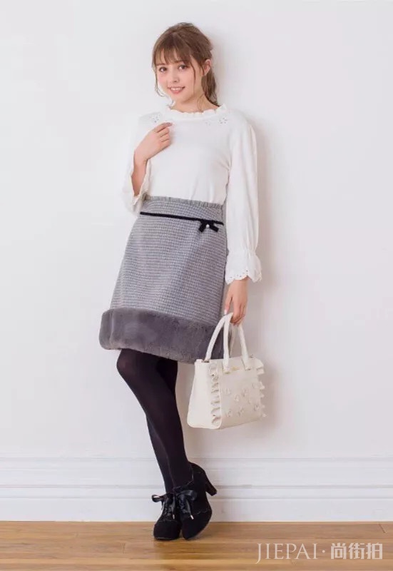 想学维密大长腿 不如用穿搭显高 看这4位160cm左右会穿小个子代表~