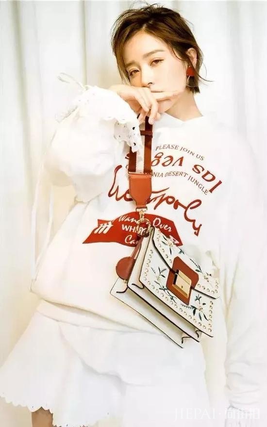 卫衣+裙子 秋天穿衣打扮的王炸组合！