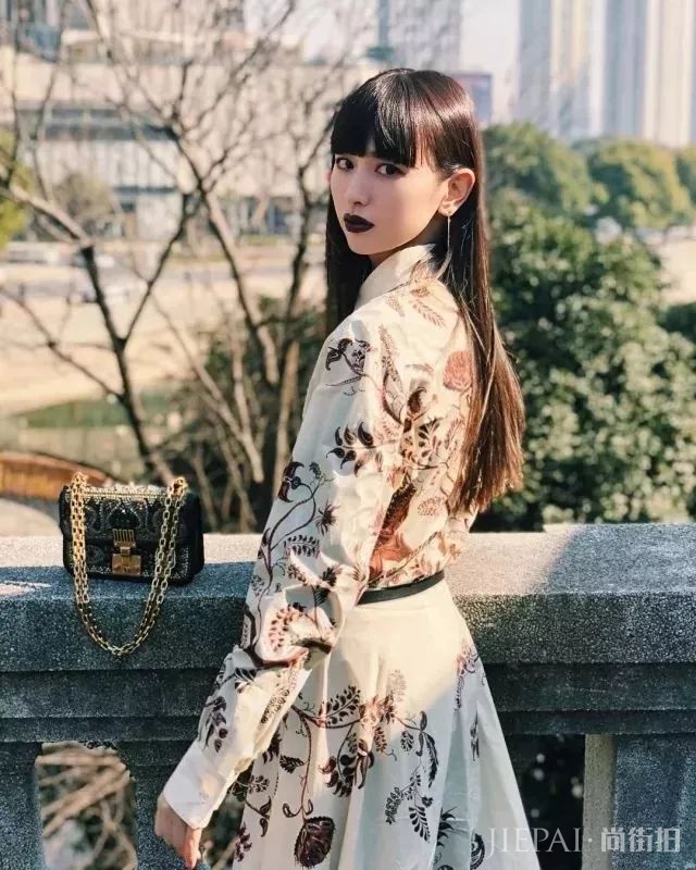 坐拥104万ins粉丝的日本时尚博主，居然是个80后上海姑娘！