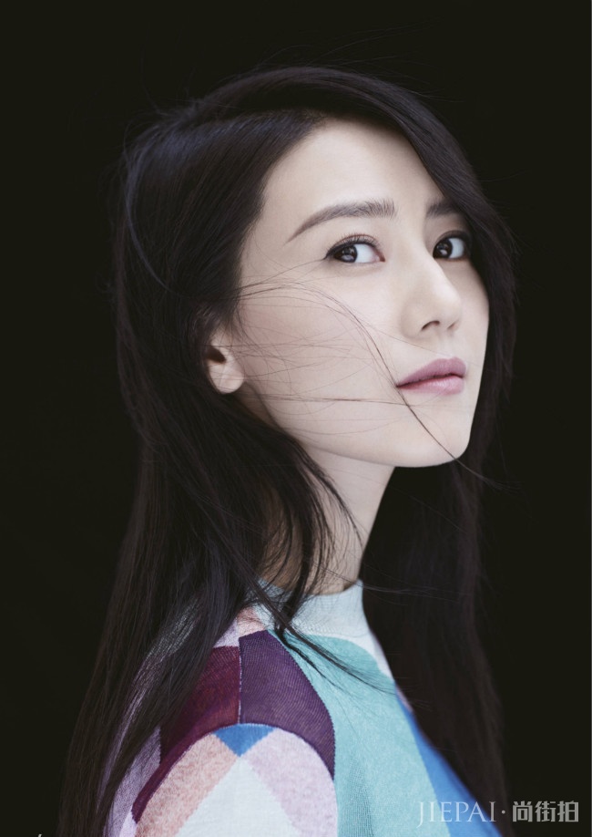 高圆圆日常穿搭,简约又时尚而且自带少女感