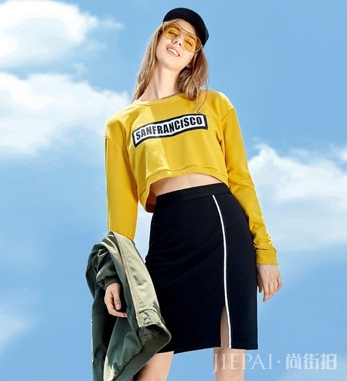 不冷不热穿什么好？秋季气质穿搭魅力十足