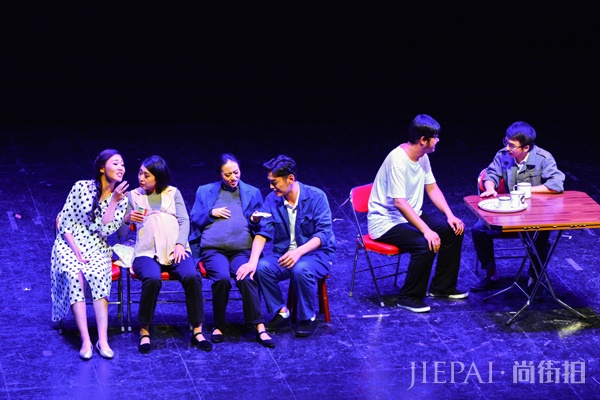 用心讲好故事,话剧《生逢灿烂》用岁月风尘感动你