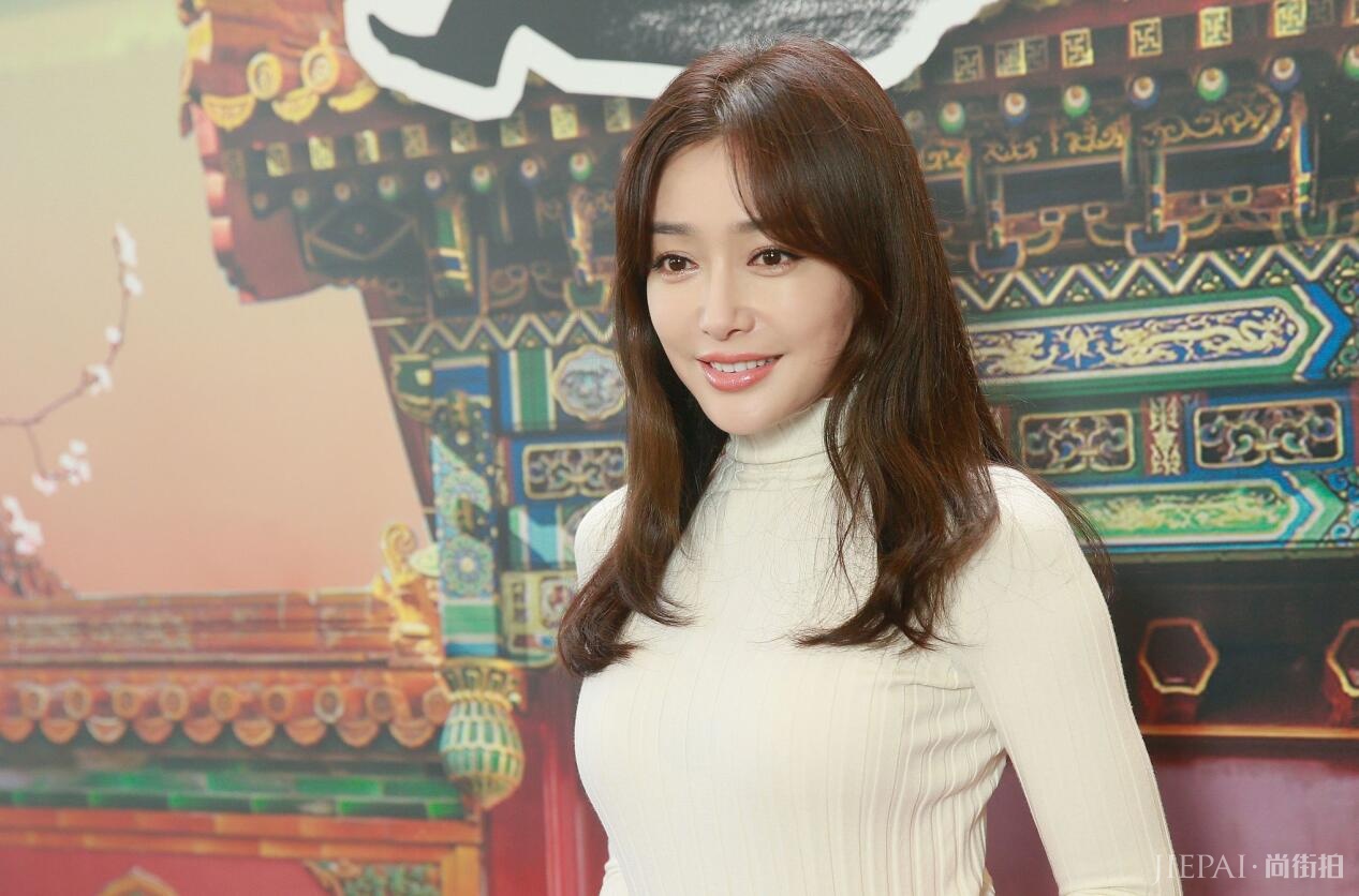 秦岚想脱单，自爆要求低，网友却说：这是最高的要求