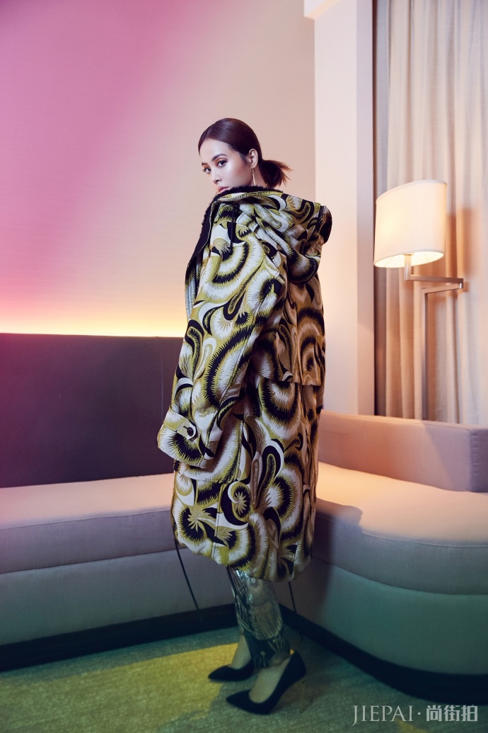 蔡依林最新写真 脖颈修长十足女人味