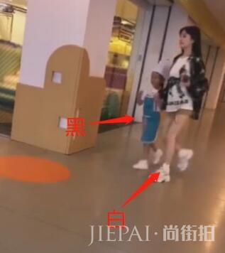 甜馨在这个夏天经历了什么?又双叒叕黑出了新高度!