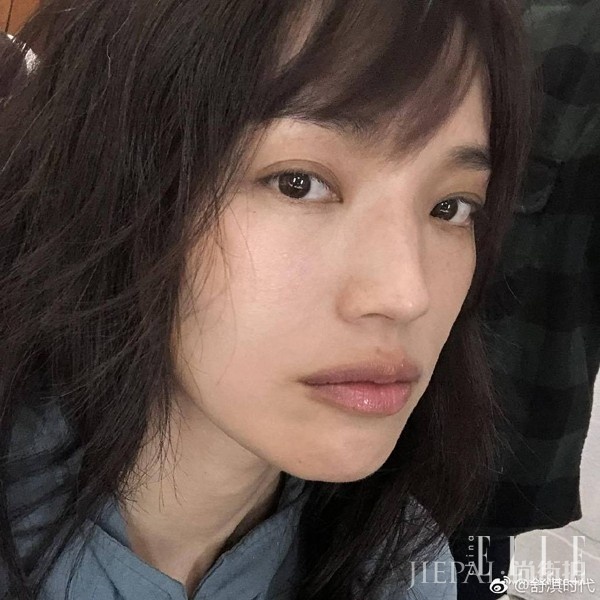 舒淇第一次剪刘海!比“八字刘海”还减龄 舒淇这次剪的刘海 比“八字刘海”还减龄