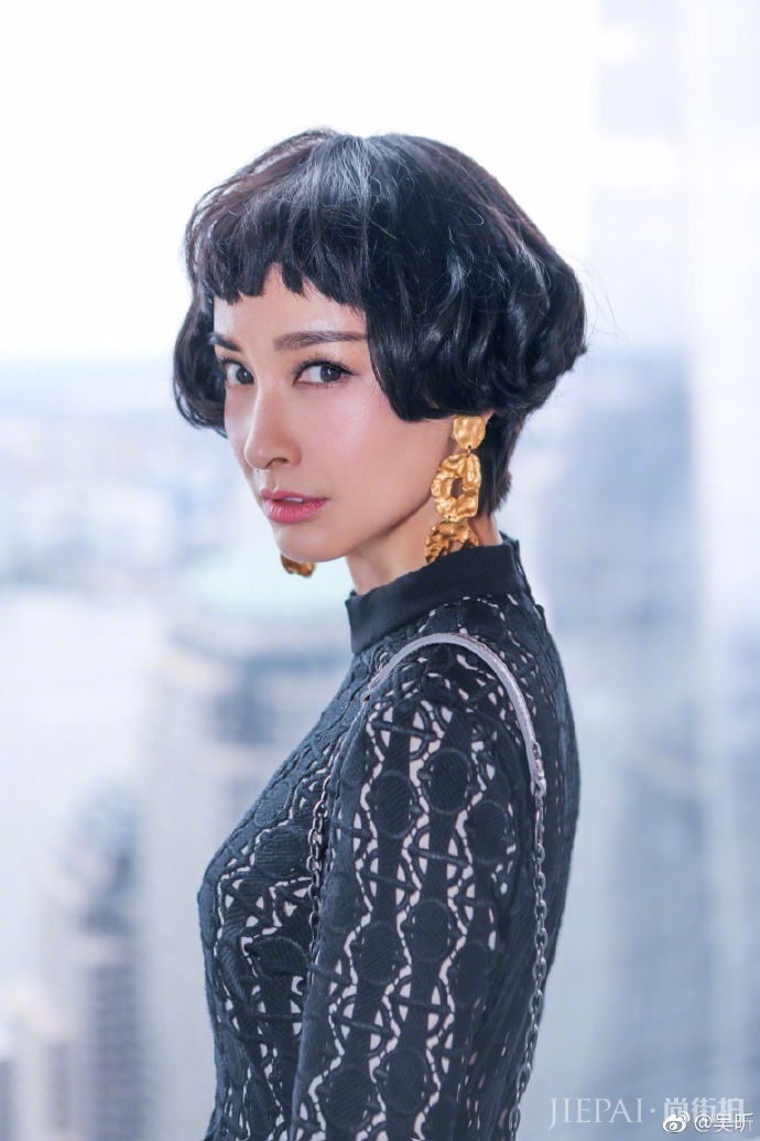 唐嫣大胆新造型曝光，网友：她换了吴昕的造型师？