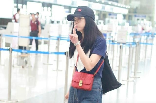 不毁不罢休？原版主演都快没饭吃了，谁还敢接翻拍？