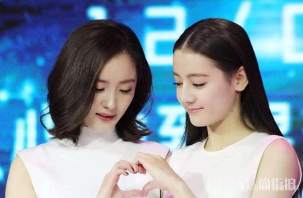 杨幂回应迪丽热巴解约:她不需要单飞!